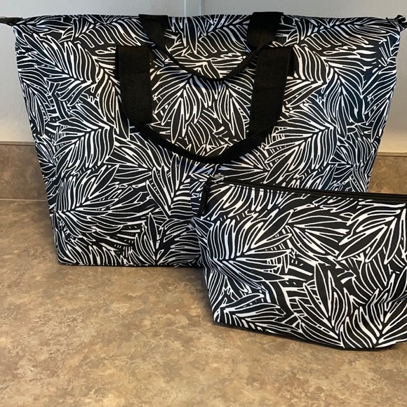 Handbags - Tote&Li’l Pouch. NEW